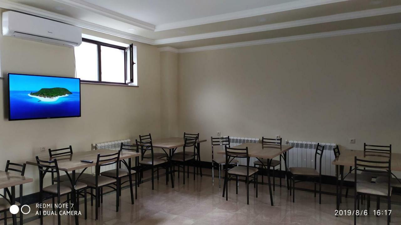 Asour Hotel Горис Экстерьер фото