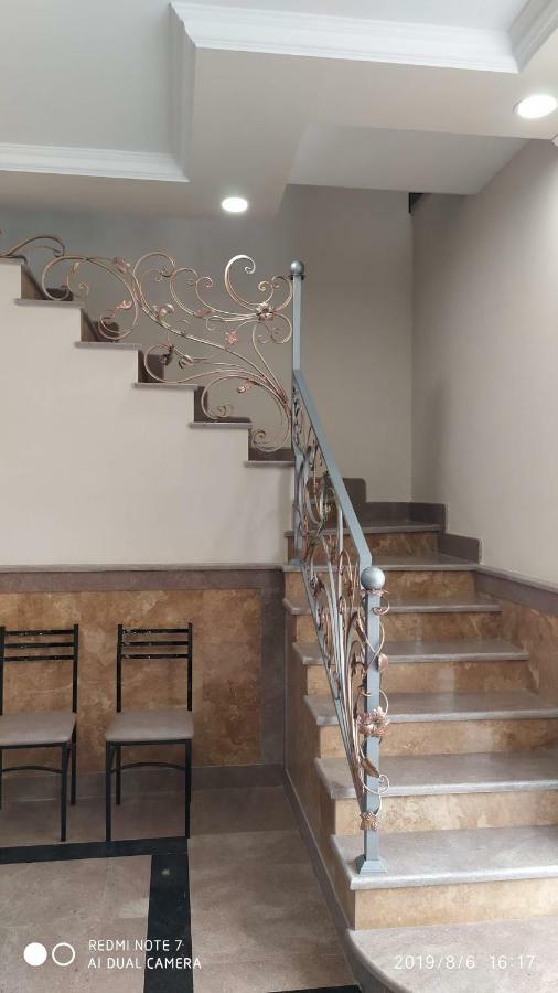 Asour Hotel Горис Экстерьер фото