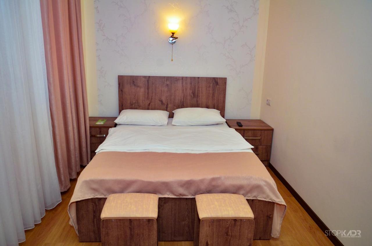 Asour Hotel Горис Экстерьер фото