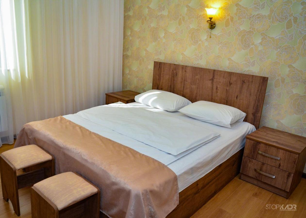 Asour Hotel Горис Экстерьер фото