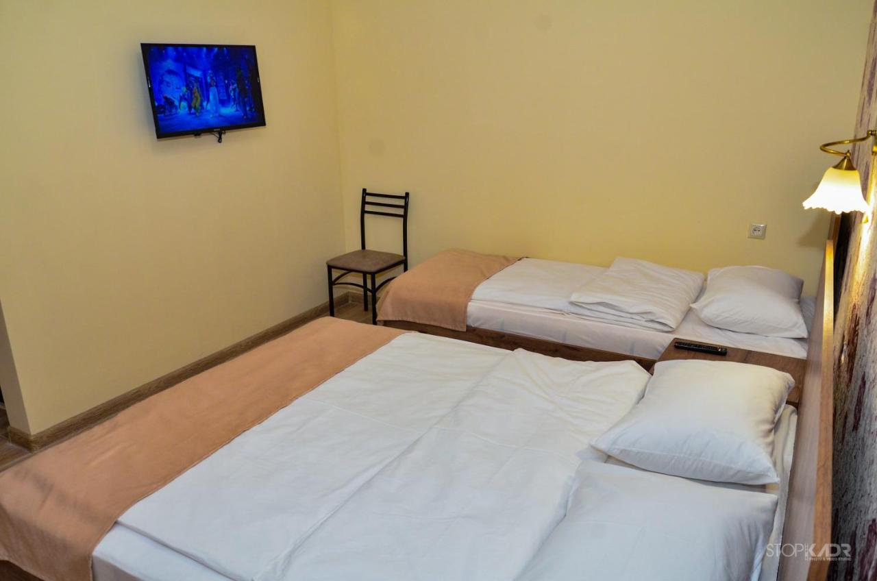 Asour Hotel Горис Экстерьер фото