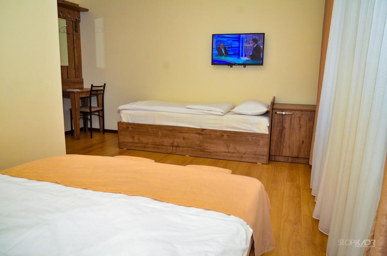 Asour Hotel Горис Экстерьер фото